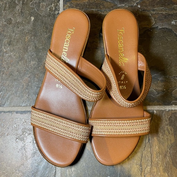 Toscanella gold wedges sz 8 1/2 M - Picture 1 of 4